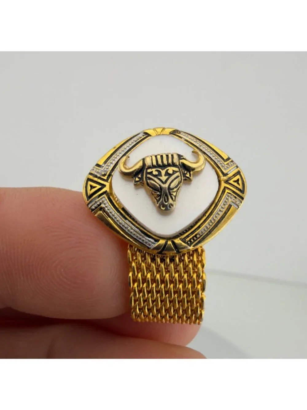 Vintage Mother of Pearl Rams Head Damascene Cufflinks Tie Bar Set Gold Tone